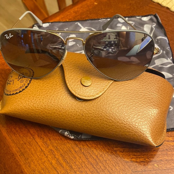 Ray-Ban Accessories - Ray- Ban  RB3025 classic large aviator sunglasses